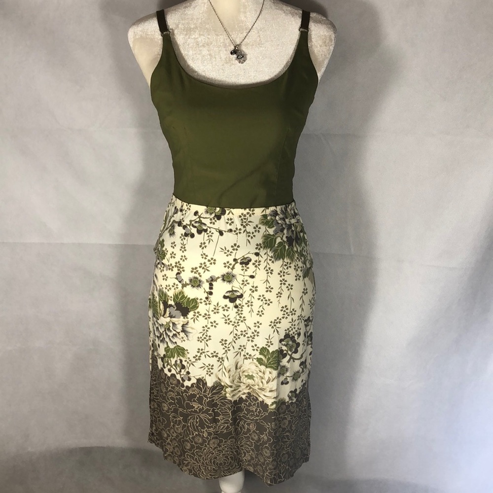 SOLD  = Top , Size S , Skirt , Size S . - Picture 2 of 8